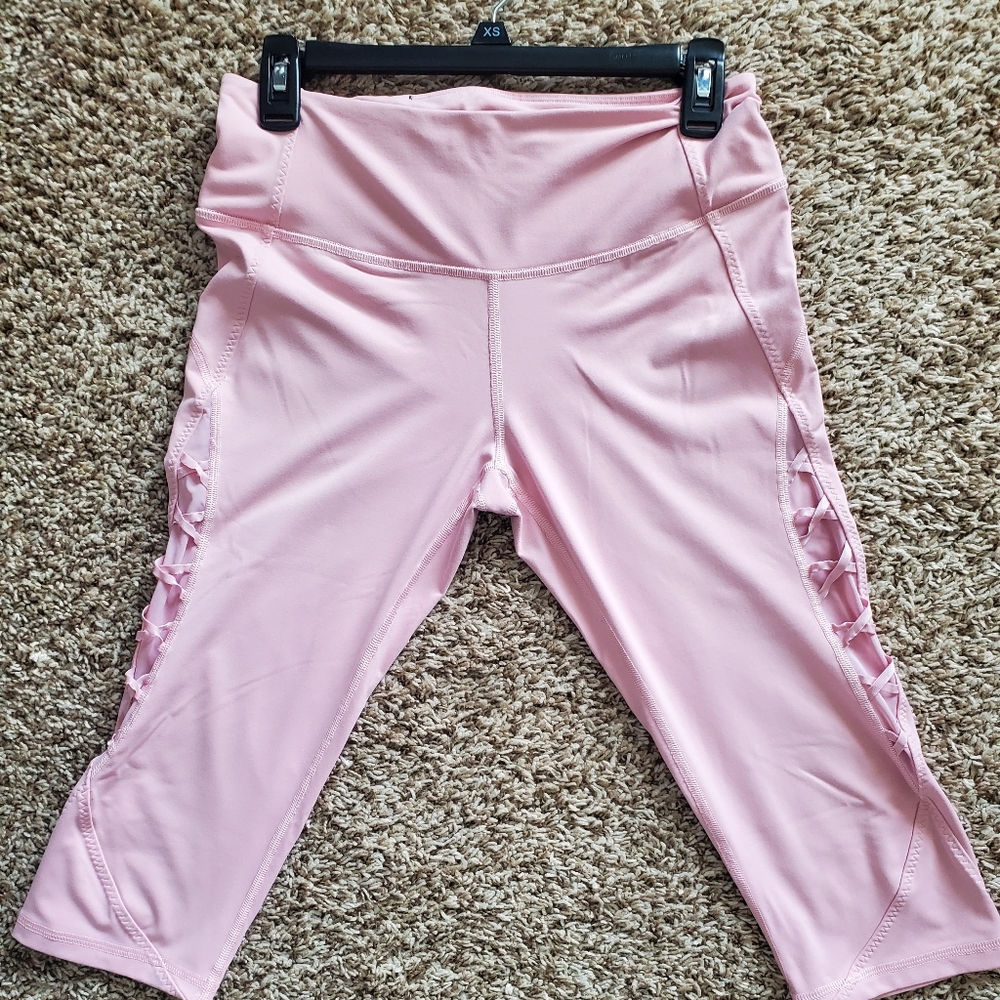 Victoria's Secret Sport knockout crop